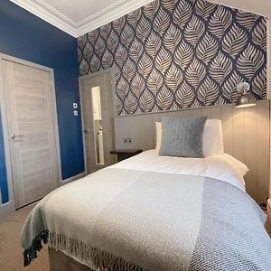 Single Room Shower